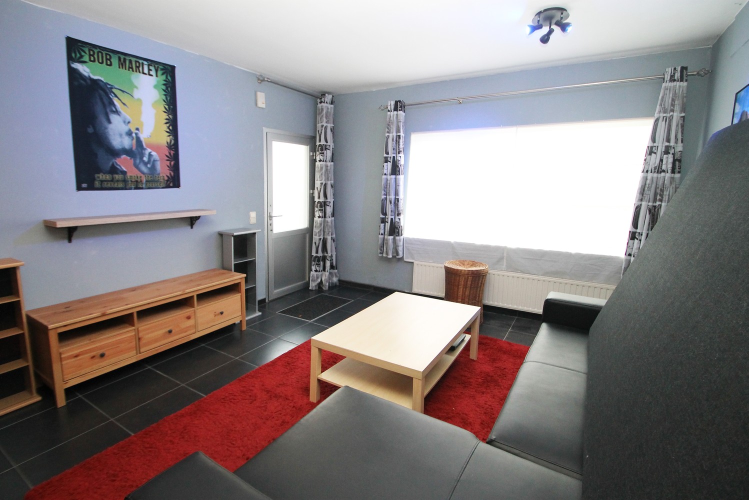 Instapklaar, gelijkvloers appartement met terras & één slaapkamer in Ranst! afbeelding 1