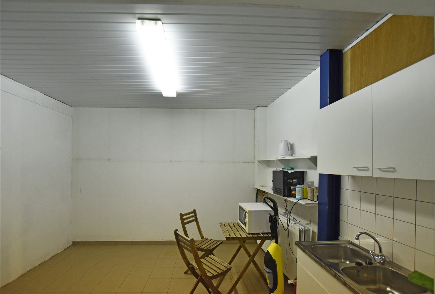 Kantoor met opslagruimte & garage (± 110m²) op centrale locatie te Wommelgem! afbeelding 7