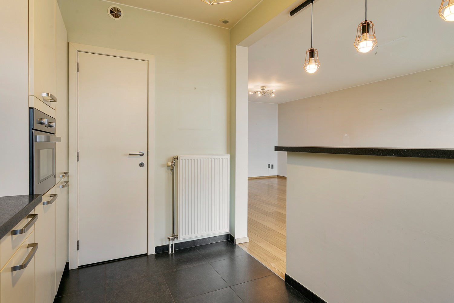 Mooi 2-slpk appartement in de stijlvolle residentie 't Eyserhof te Wijnegem. afbeelding 7