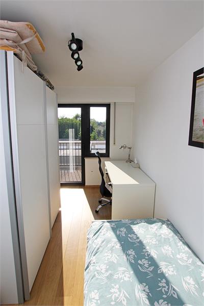 Mooi, instapklaar appartement met 2 slaapkamers en terras op centrale locatie te Deurne-Zuid (grens Borsbeek)! afbeelding 11