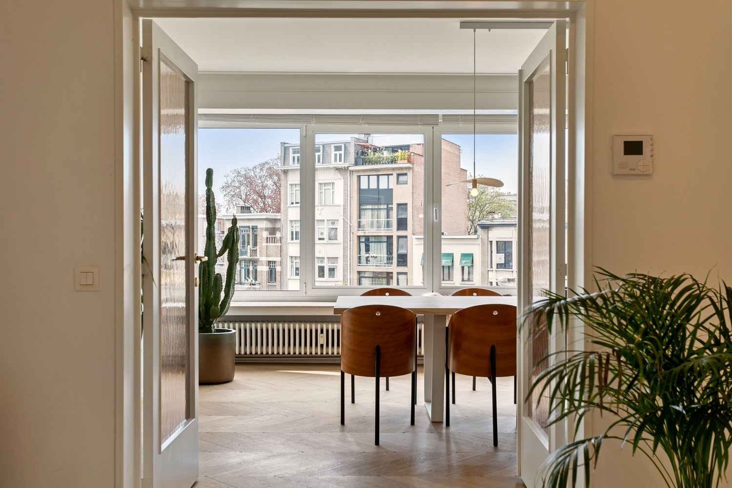 Royaal & stijlvol gerenoveerd appartement (+/- 170 m²) op een gunstige locatie te Oud-Berchem. afbeelding 15