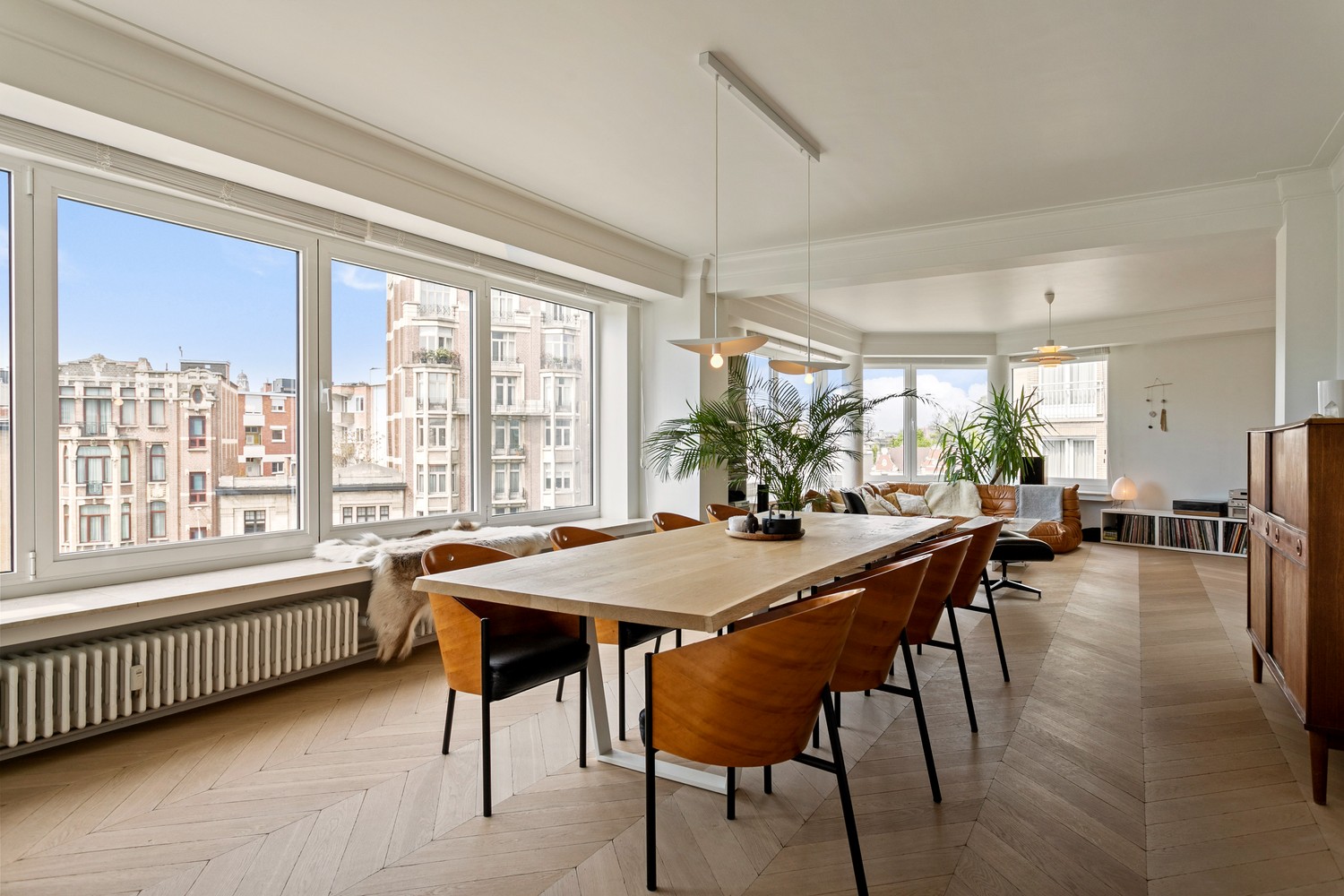 Royaal & stijlvol gerenoveerd appartement (+/- 170 m²) op een gunstige locatie te Oud-Berchem. afbeelding 4