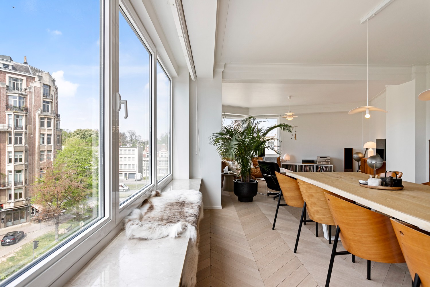 Royaal & stijlvol gerenoveerd appartement (+/- 170 m²) op een gunstige locatie te Oud-Berchem. afbeelding 7