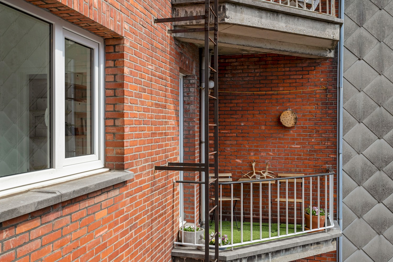 Royaal & stijlvol gerenoveerd appartement (+/- 170 m²) op een gunstige locatie te Oud-Berchem. afbeelding 33