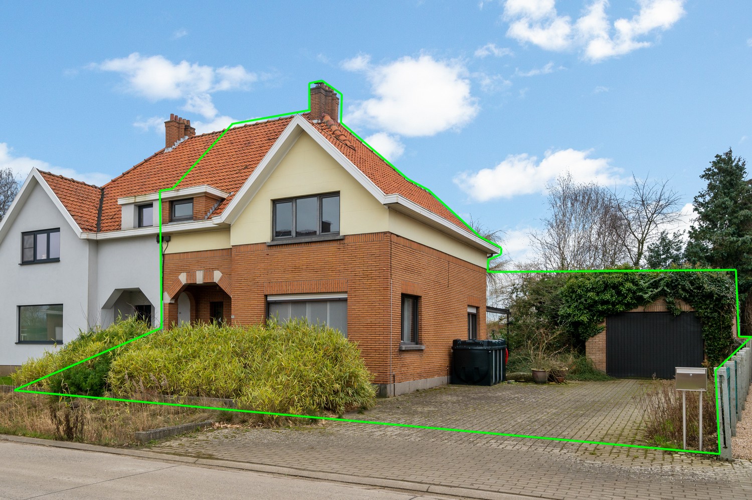 Charmante, op te frissen woning met 3 ruime slaapkamers, garage en knusse tuin in Heist-op-den-Berg! afbeelding 1