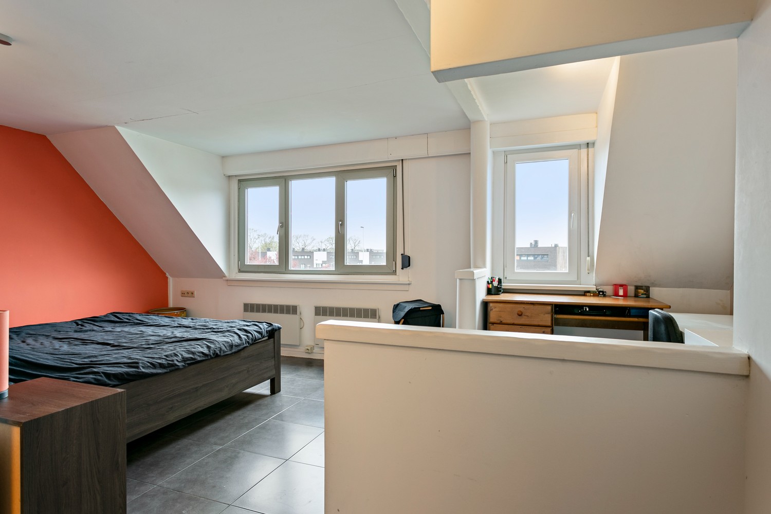 Modern, lichtrijk duplex-appartement met Z-terras & autostaanplaats in Wijnegem! afbeelding 16