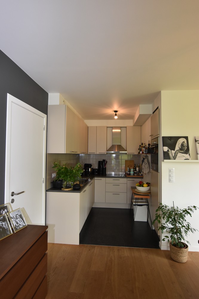 Instapklaar appartement met twee slaapkamers en terras op rustige en groene locatie te Wijnegem! afbeelding 3