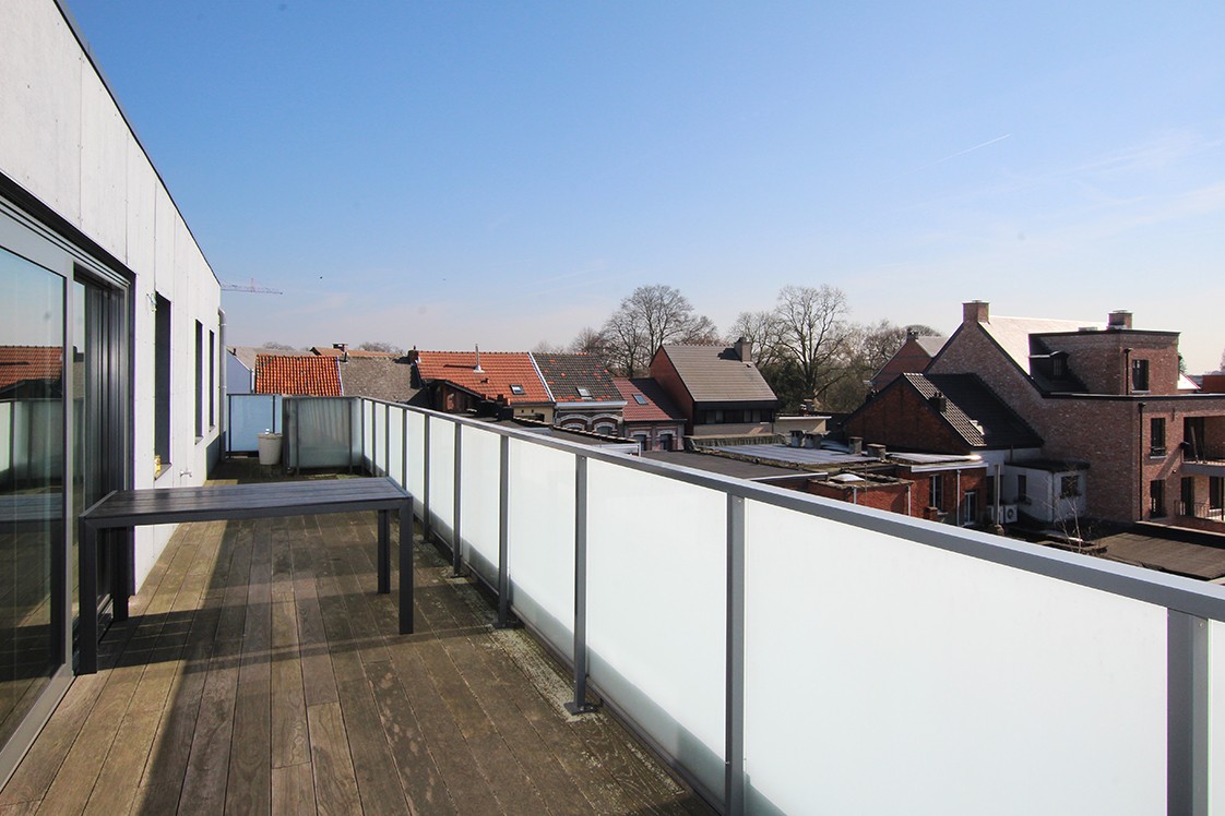 Prachtig dakappartement met 2 slaapkamers en 2 riante terrassen op centrale locatie te Wommelgem! afbeelding 13