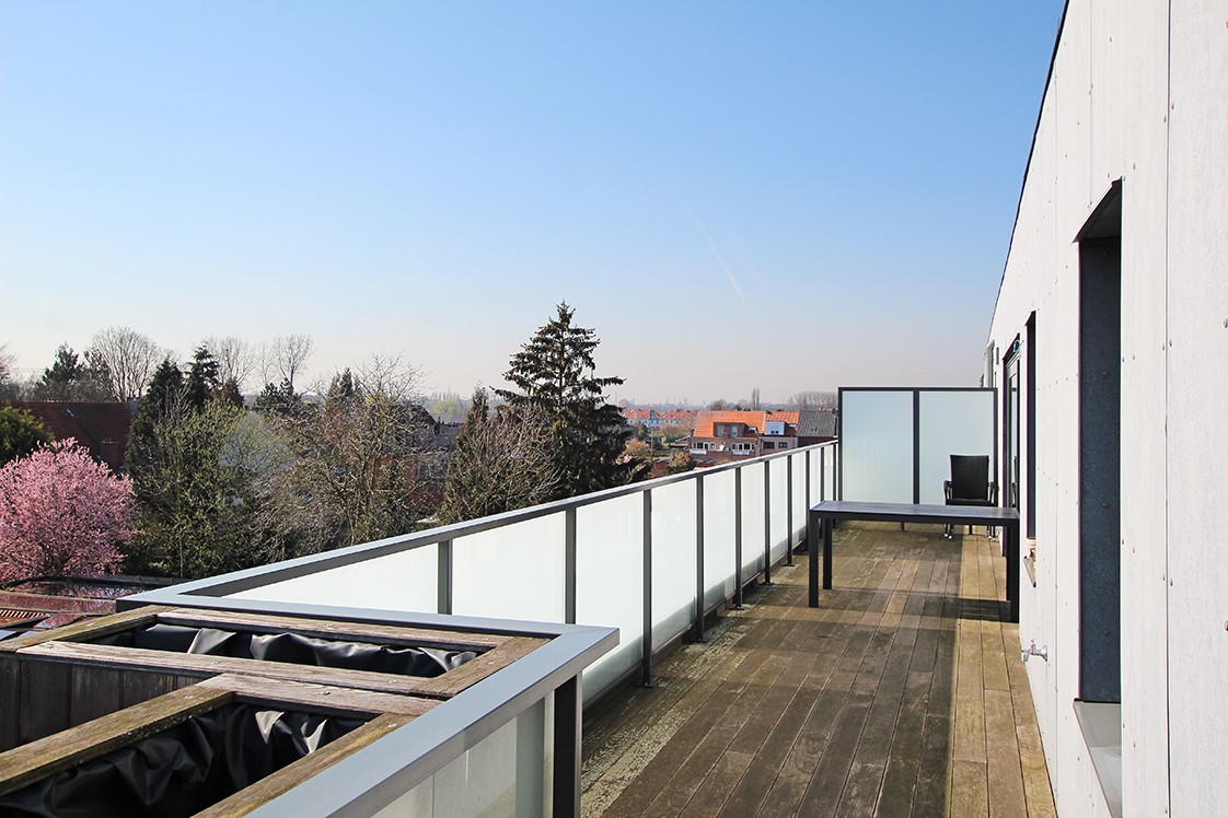 Prachtig dakappartement met 2 slaapkamers en 2 riante terrassen op centrale locatie te Wommelgem! afbeelding 12