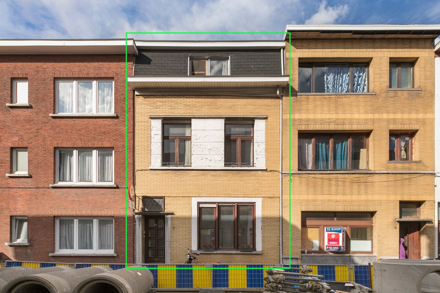 Op te frissen woning met 4 slaapkamers & koer in Antwerpen! afbeelding 1