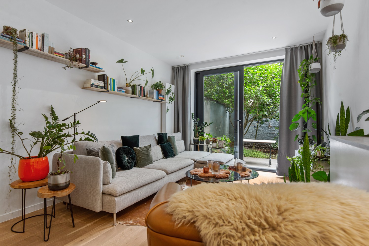 Opbrengsteigendom met 3 prachtige appartementen, tuin & terras in Antwerpen! afbeelding 2