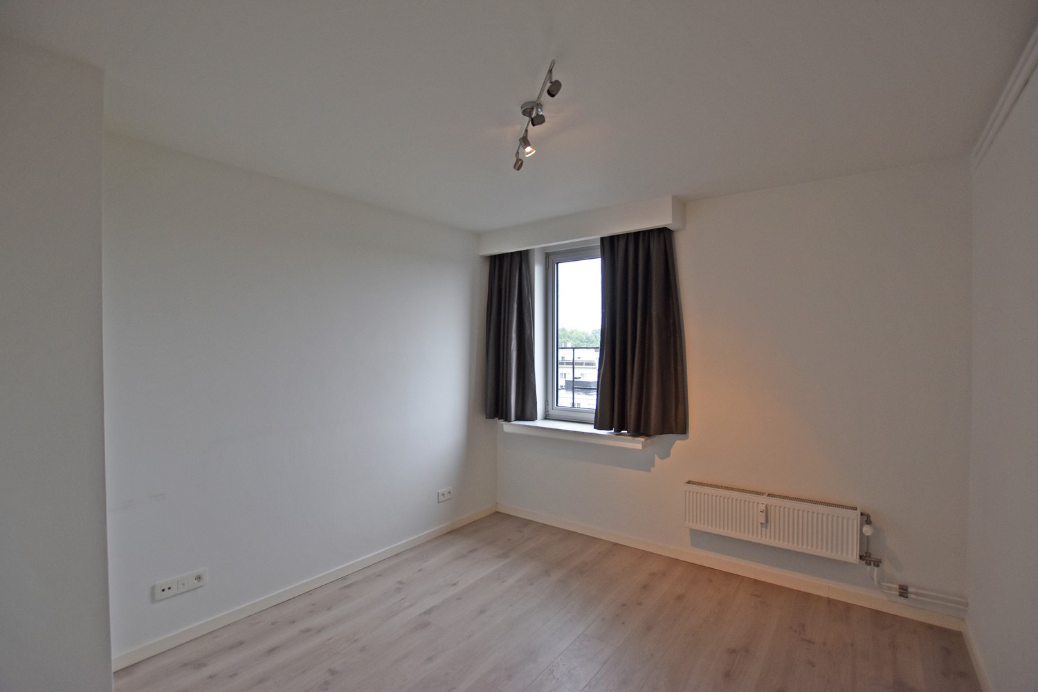 Gezellig gerenoveerd appartement met 2 slaapkamers in de Ruggeveldlaan te Deurne. afbeelding 8