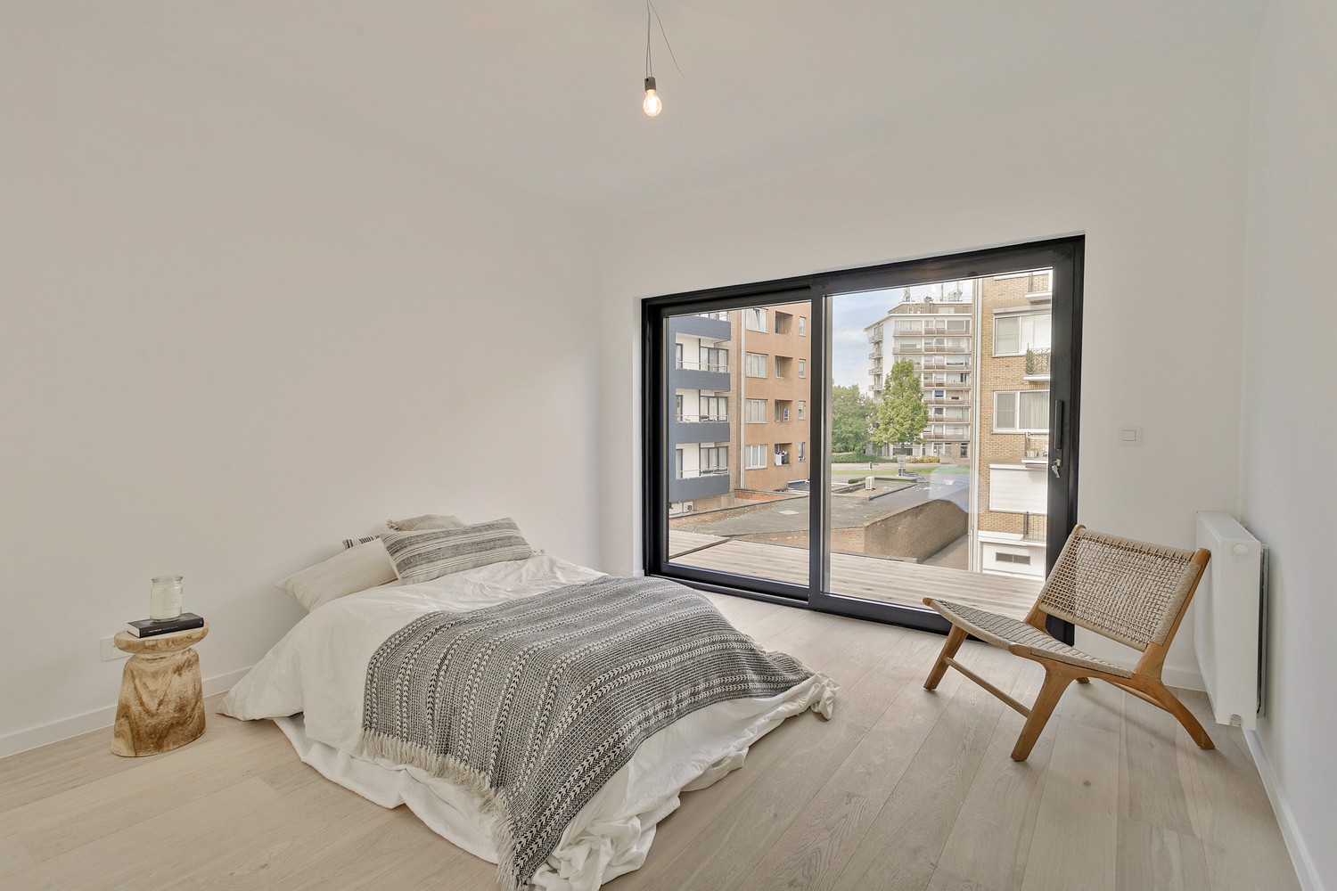 Gerenoveerd pareltje met 2 slaapkamers en terras op een top locatie in Merksem! afbeelding 16