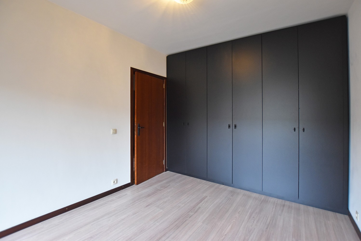 Ruim appartement met 2 slaapkamers & garagebox in Wommelgem! afbeelding 8