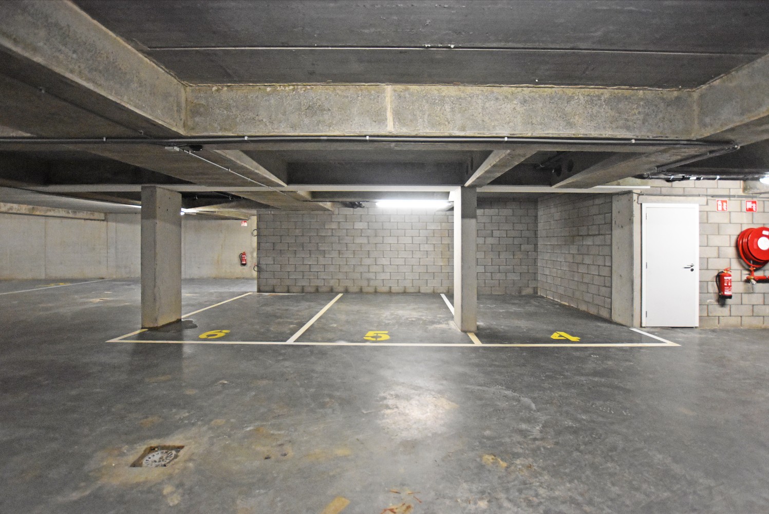 Ondergrondse garagebox en parkeerplaatsen te koop in nieuwbouwproject Hof Ter Weynen! afbeelding 2