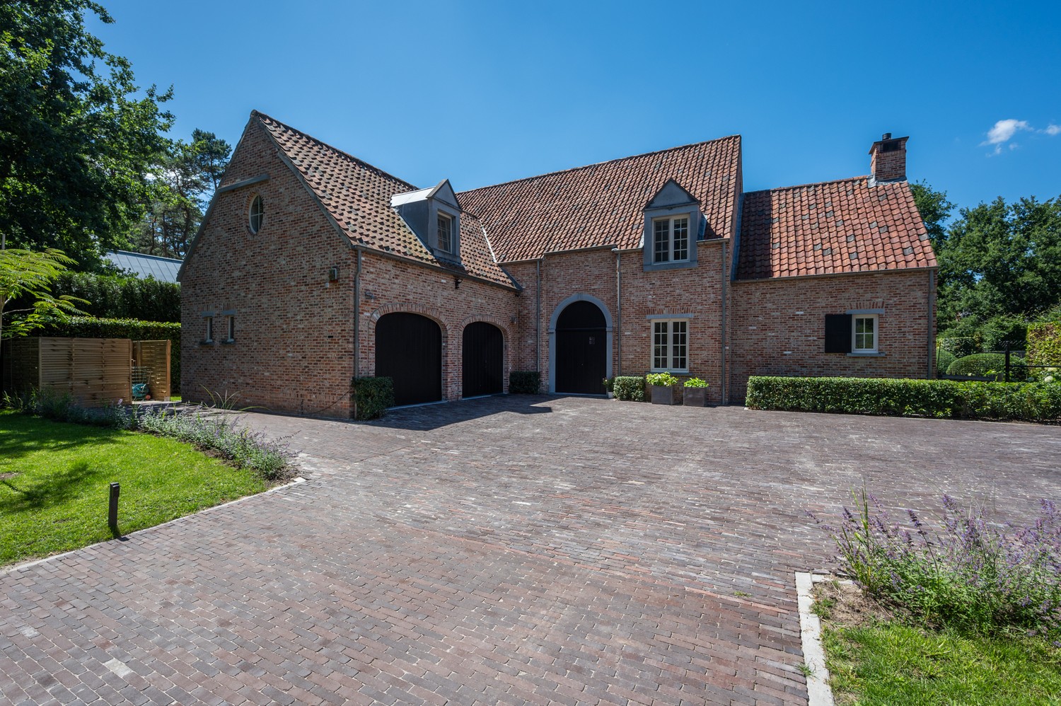 Prachtige, luxueuze villa op een perceel van ± 1457m² met zwembad in Grobbendonk. afbeelding 42