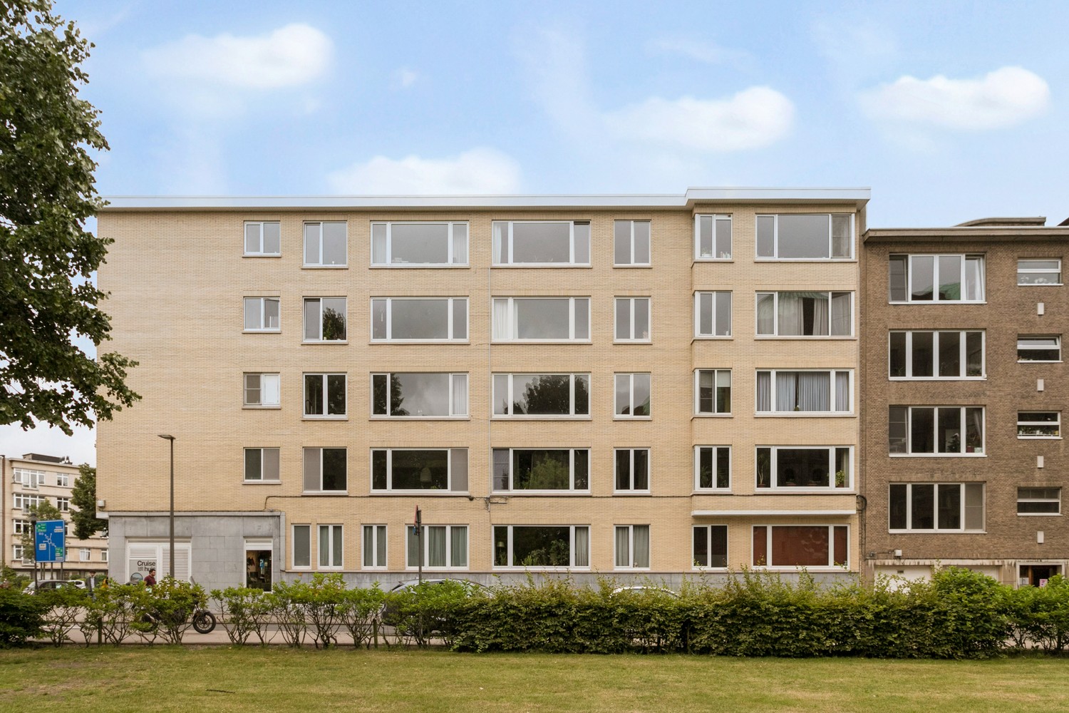 Te renoveren 2-slpk appartement met terras in de Tentoonstellingswijk te Antwerpen. afbeelding 21