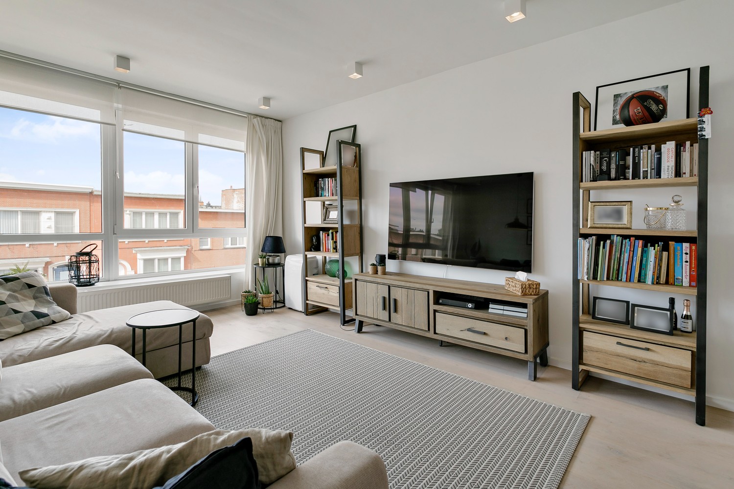 Mooi, lichtrijk appartement met 2 slaapkamers & terras in Deurne! afbeelding 4