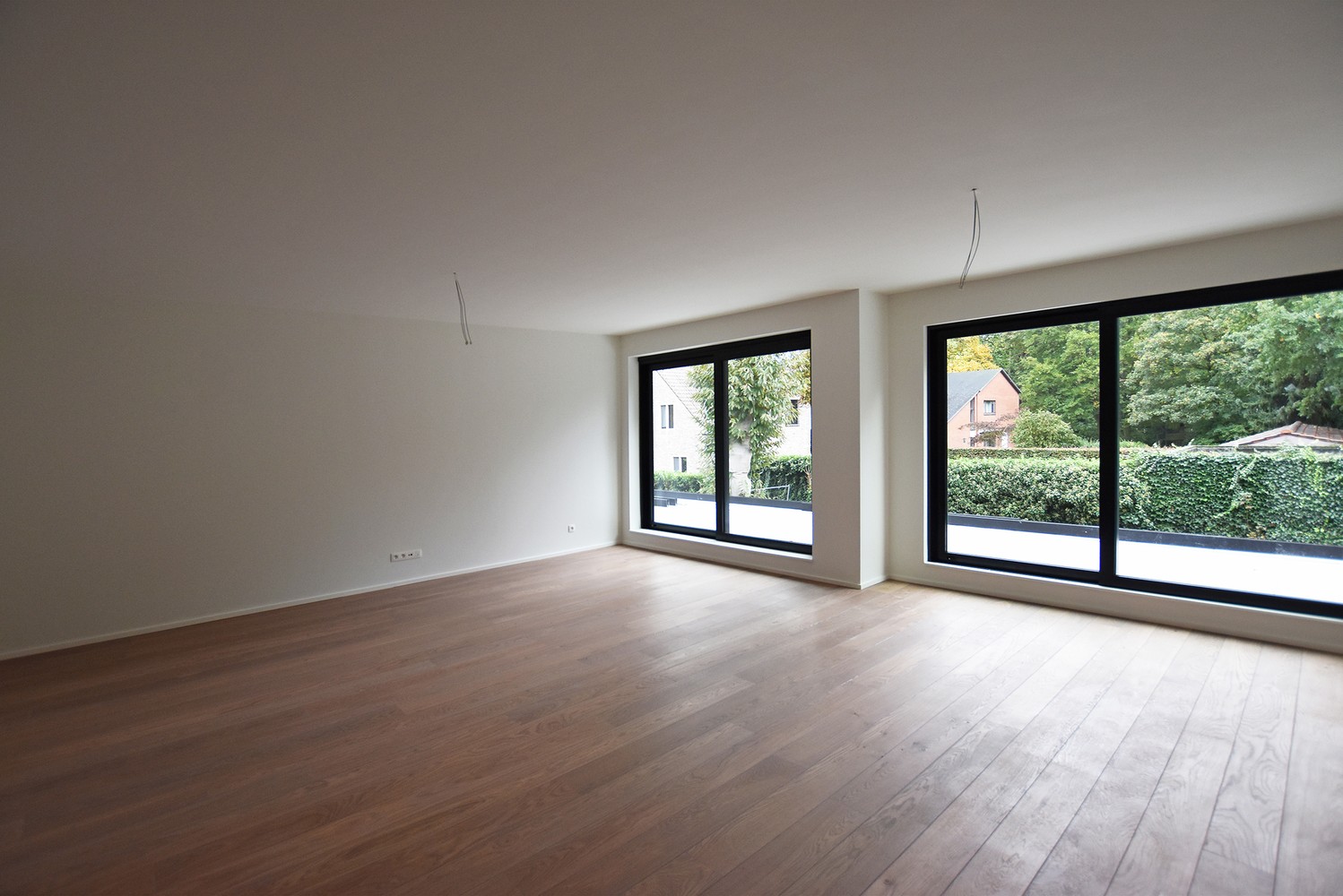 Stijlvol afgewerkt appartement met 2 slaapkamers, terras & garagebox in Wijnegem! afbeelding 3