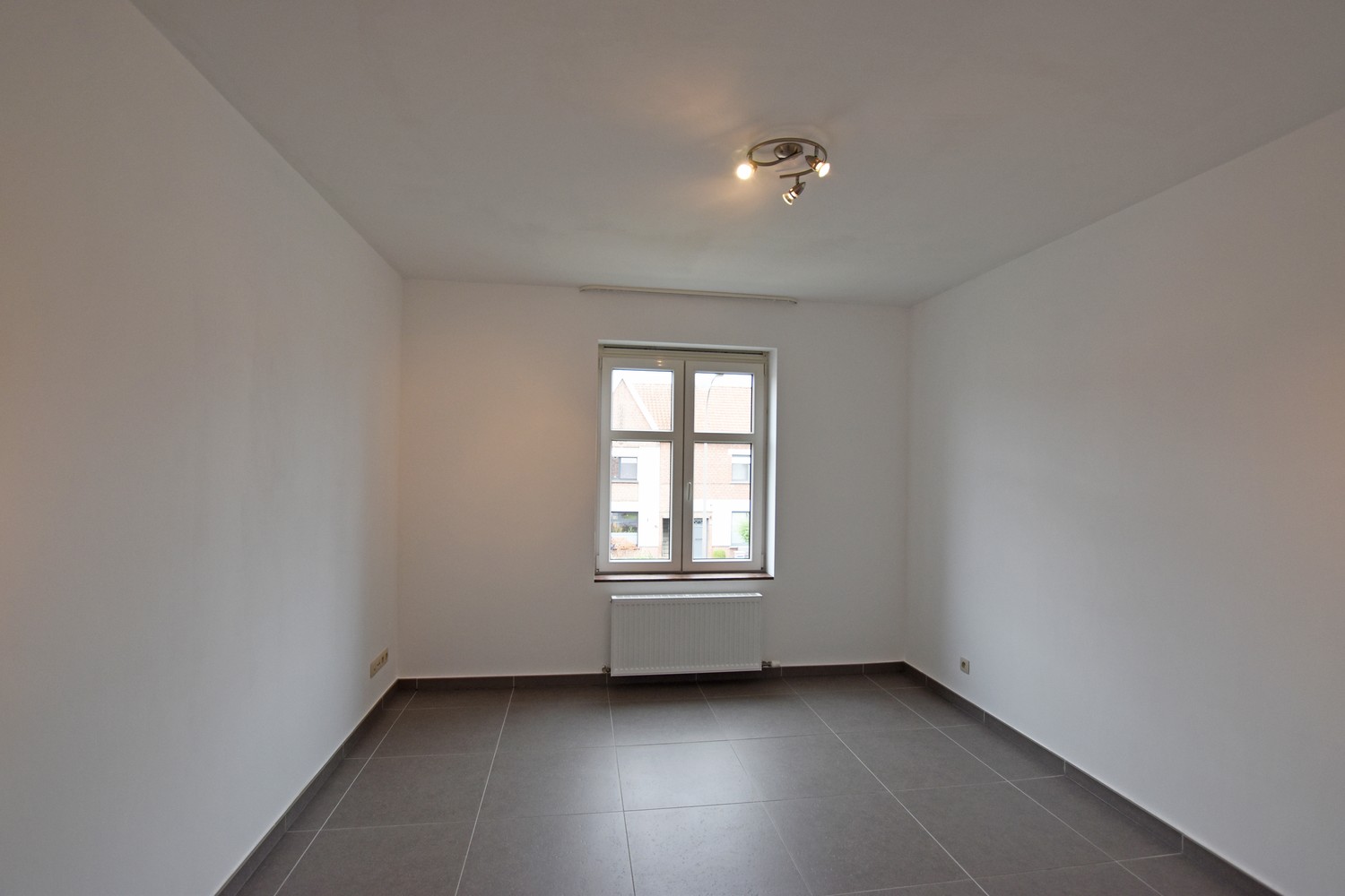 Appartement te huur met 2 slaapkamers in de Sint-Damiaanstraat te Wommelgem. afbeelding 7