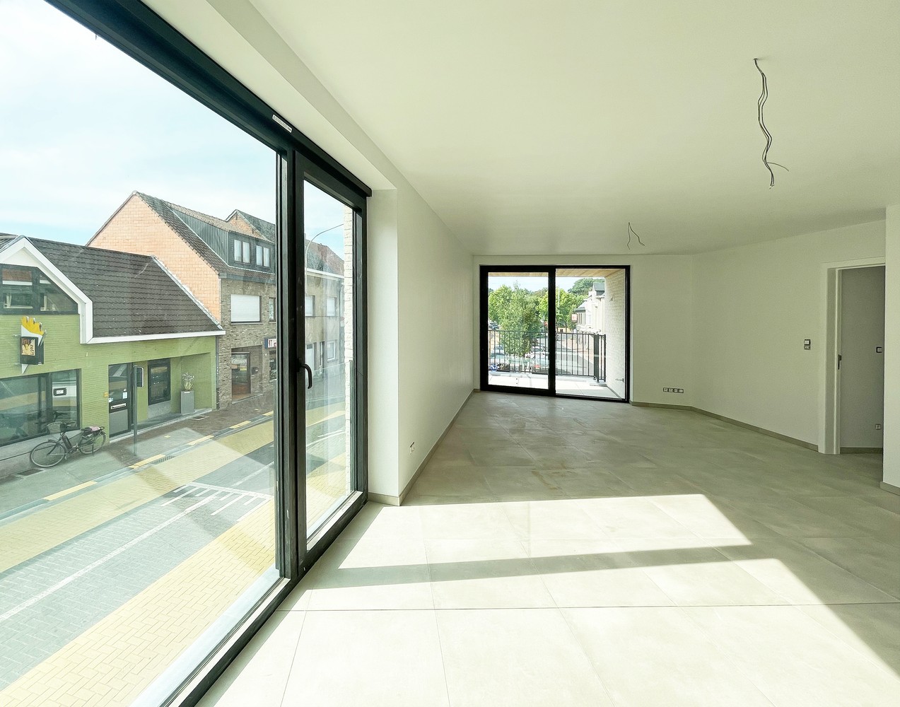 Lichtrijk appartement (84m²) met 2 slaapkamers en zuidgeoriënteerd terras! afbeelding 3