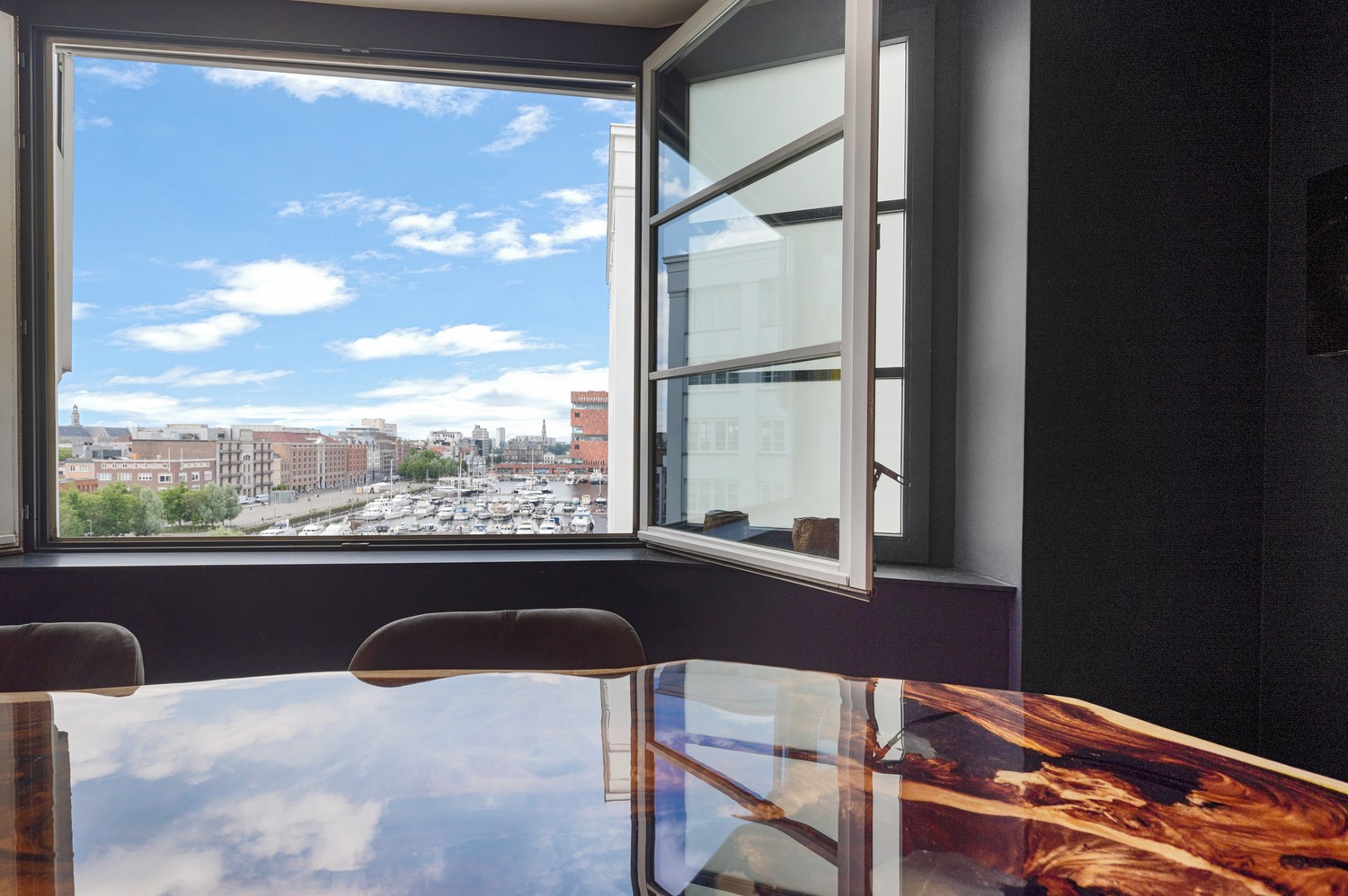 Luxueus appartement te koop te Antwerpen met uitzicht op het MAS afbeelding 9
