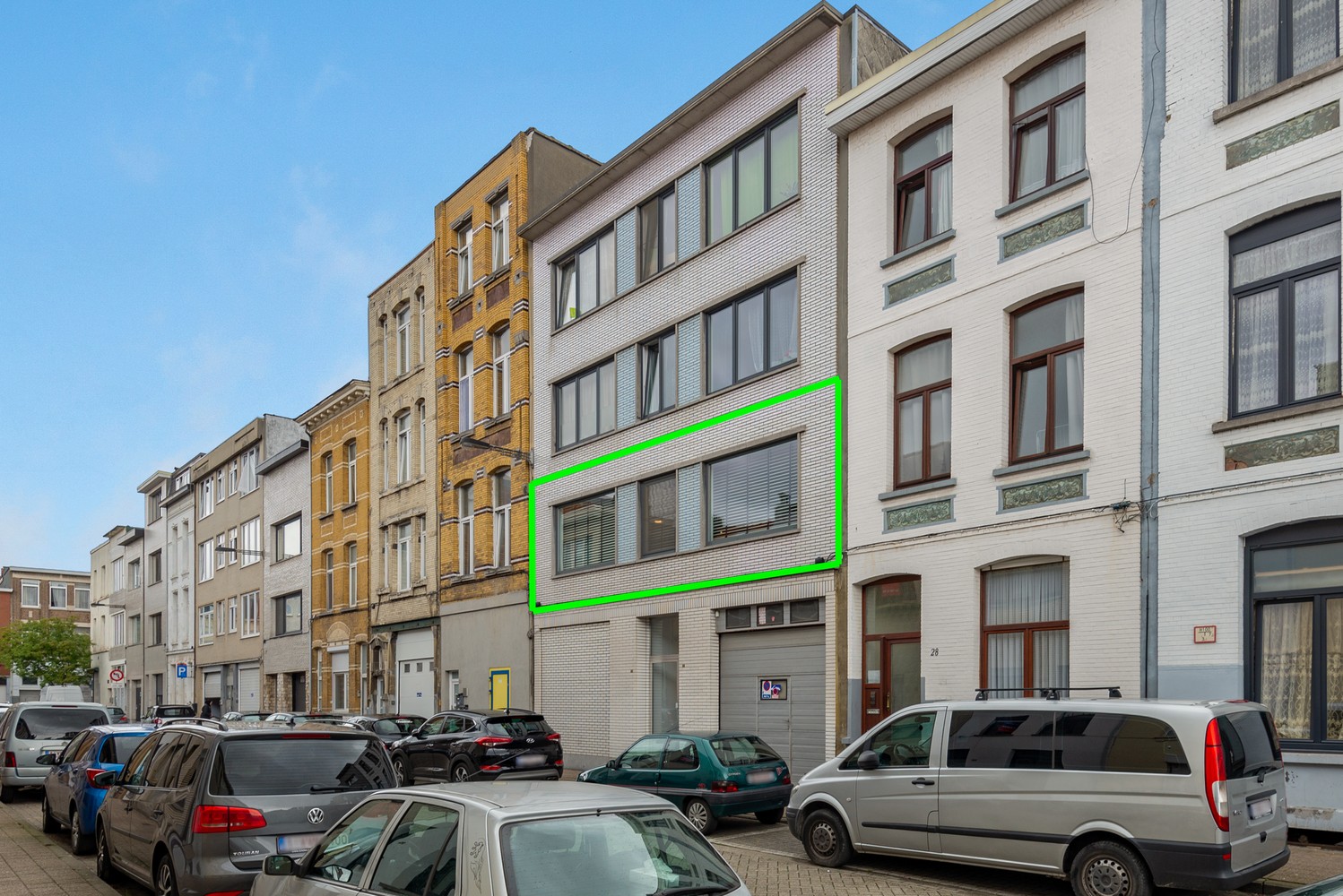Gerenoveerd prachtig appartement met 2 slaapkamers, 2 badkamers en mooi terras in Antwerpen! afbeelding 17