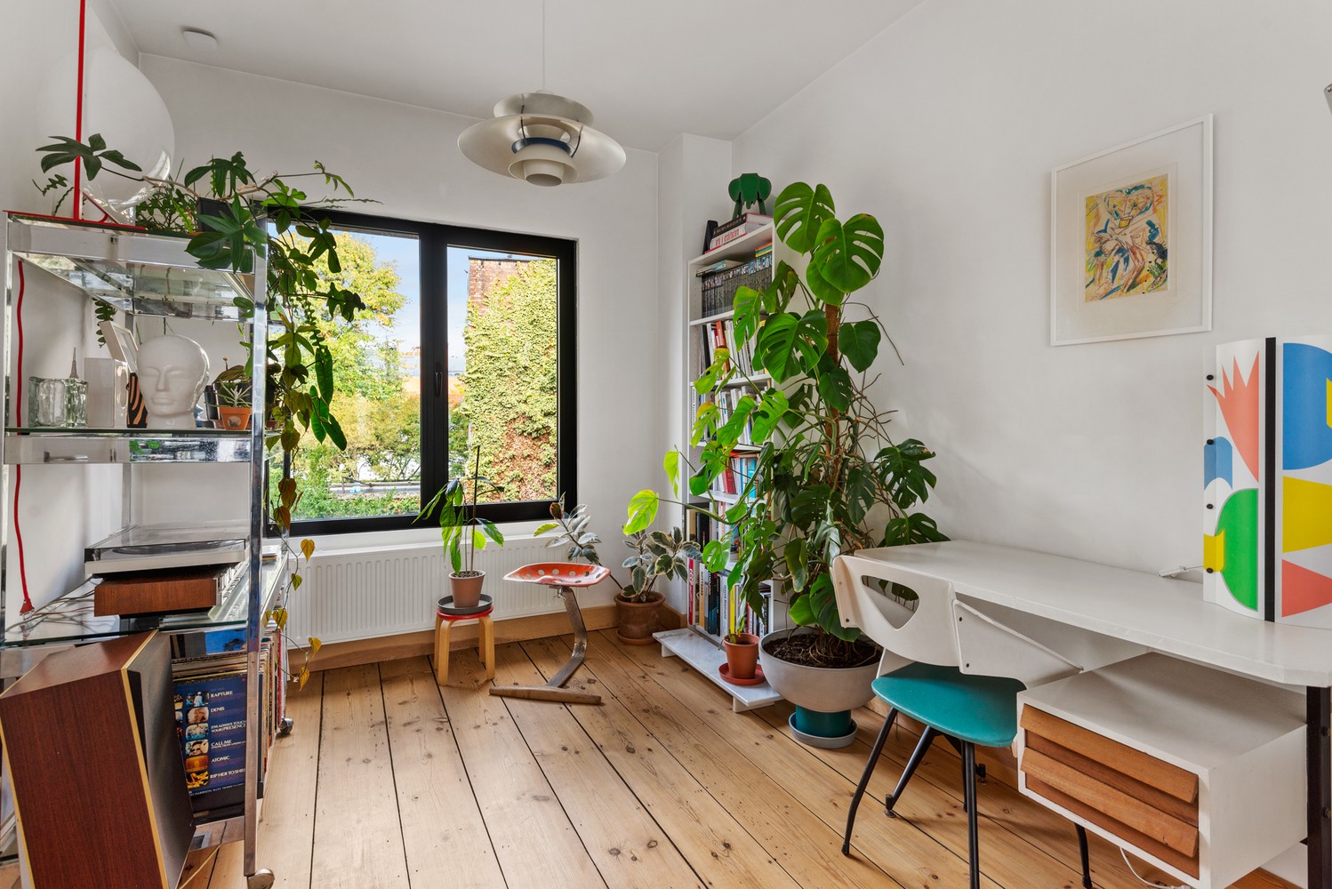 Unieke woning met twee slaapkamers, gezellige tuin & lage garage in Antwerpen! afbeelding 8