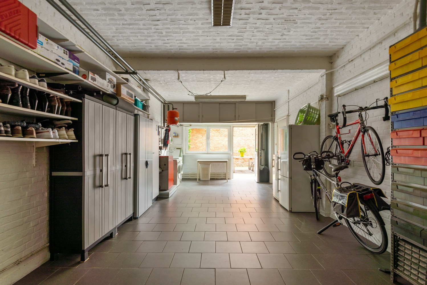 Zeer verzorgde bel-étage met 2 slpk's, inpandige garage en groot terras te Wommelgem. afbeelding 16