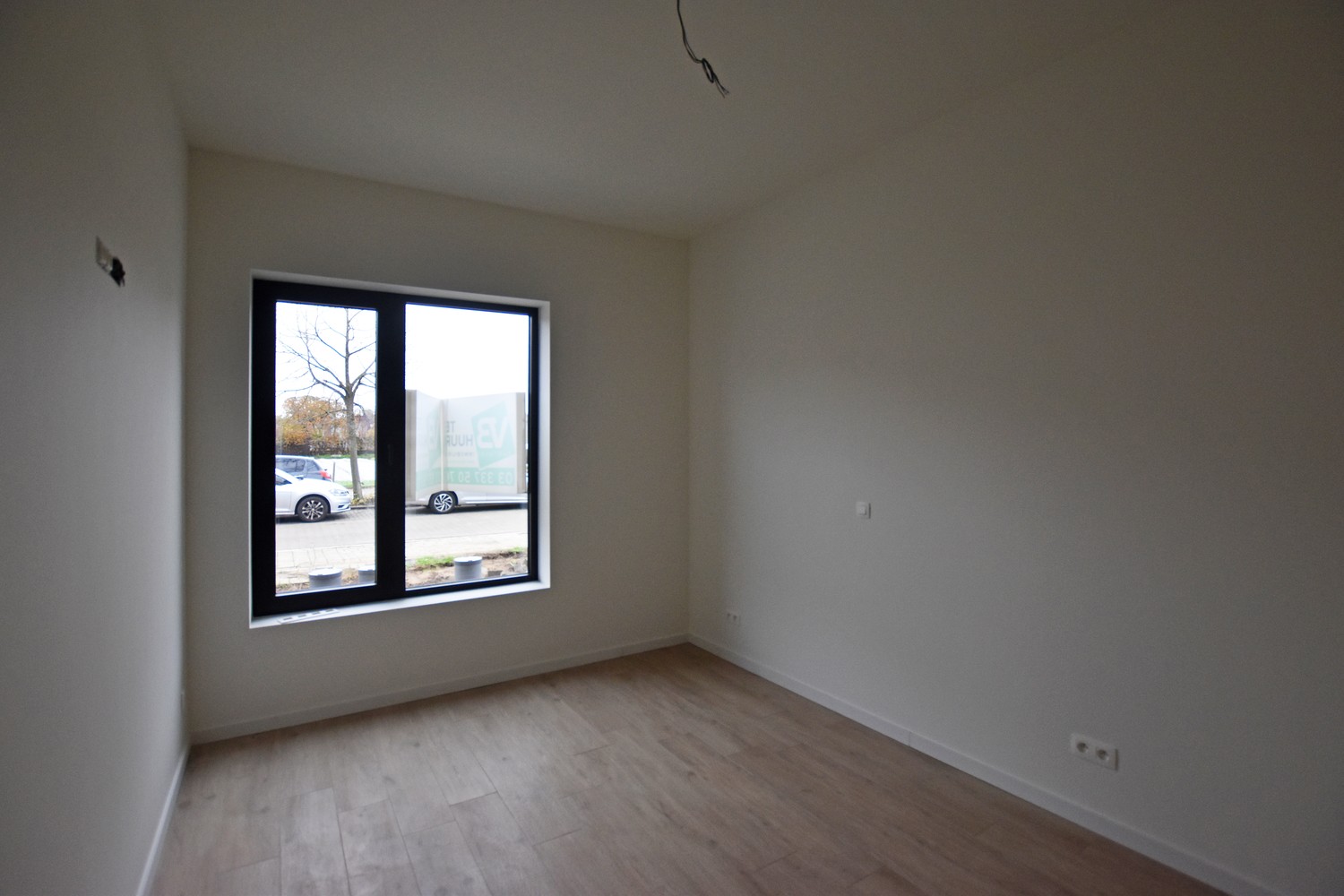 Gloednieuw gelijkvloers appartement met 2 slpk's, tuin & garagebox te Wijnegem. afbeelding 7