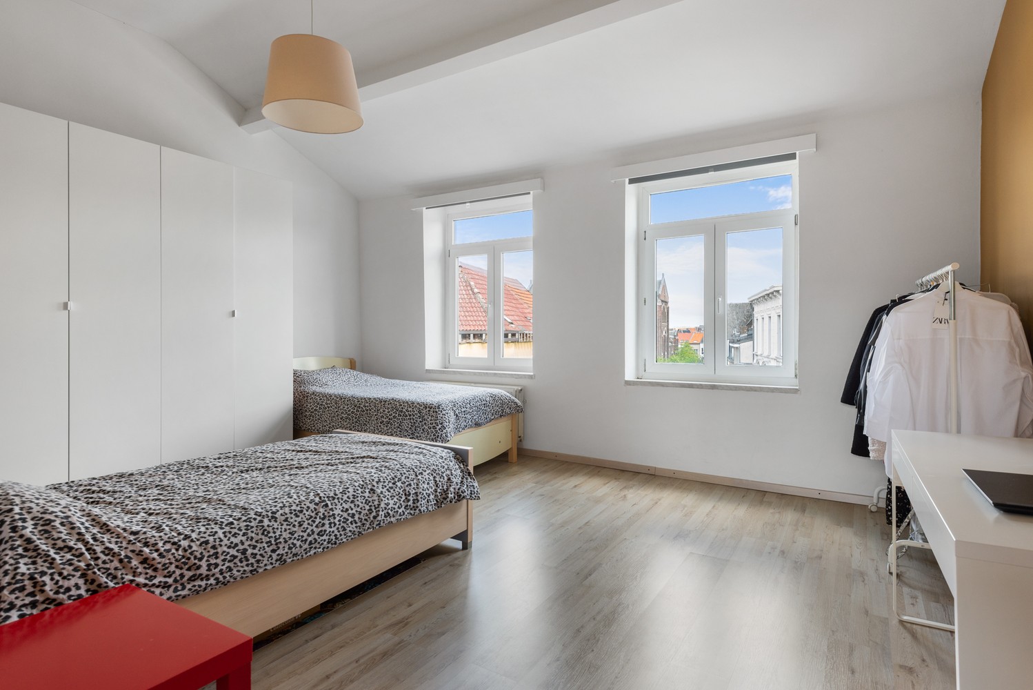 Ruime bel-étage met 5 slaapkamers & garage in Borgerhout! afbeelding 18