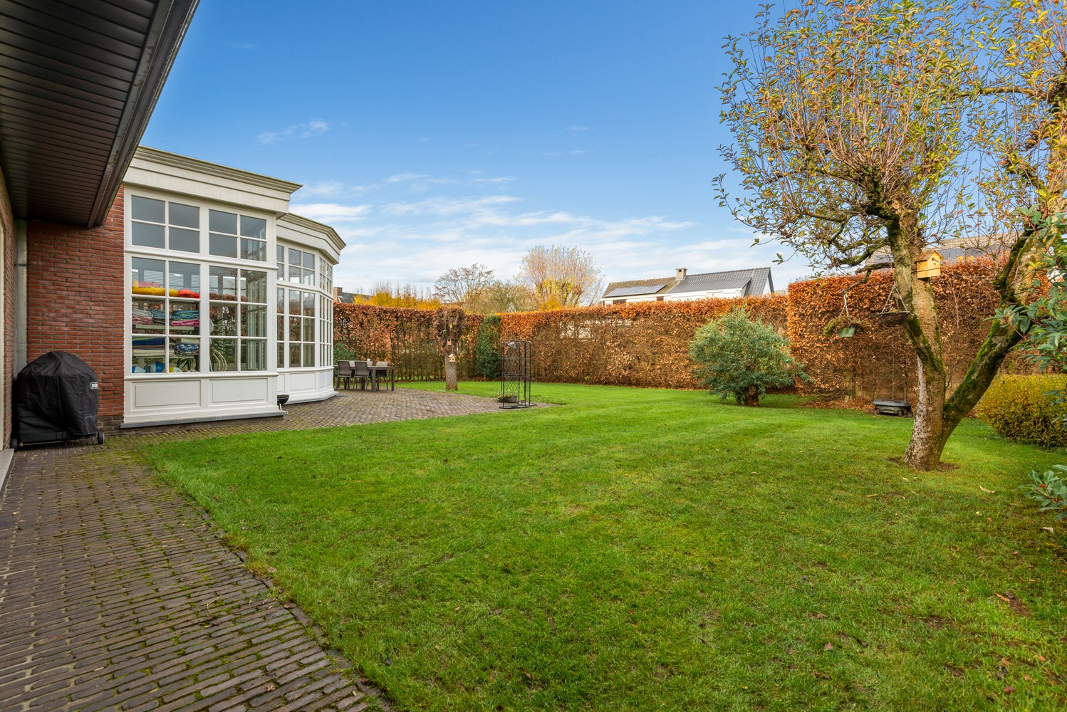 Prachtige villa met binnenzwembad op een perceel van ± 910m² in Wijnegem! afbeelding 17