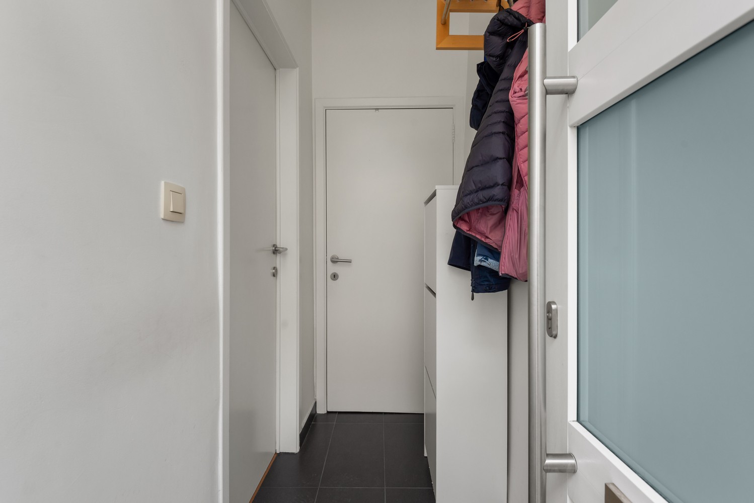 Verzorgde, gerenoveerde woning met 3 slaapkamers te koop in het centrum van Mechelen afbeelding 4