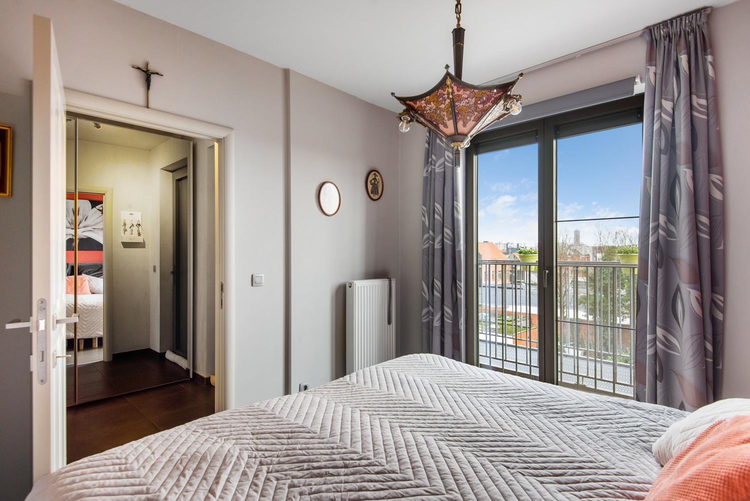 Ruim appartement (+/- 105 m²) met twee slaapkamers te Antwerpen-Kiel. afbeelding 12