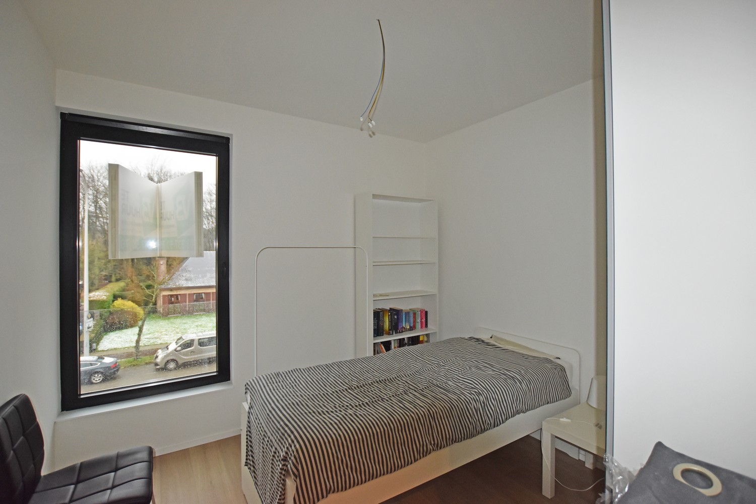 Stijlvol afgewerkt appartement met 2 slaapkamers, terras & autostaanplaats/garagebox in Wijnegem! afbeelding 8
