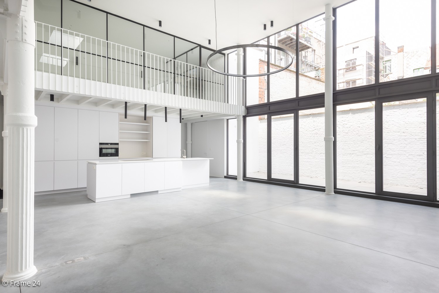 Exclusieve, lichtrijke loft (286 m²) aan het MAS in Antwerpen! afbeelding 2