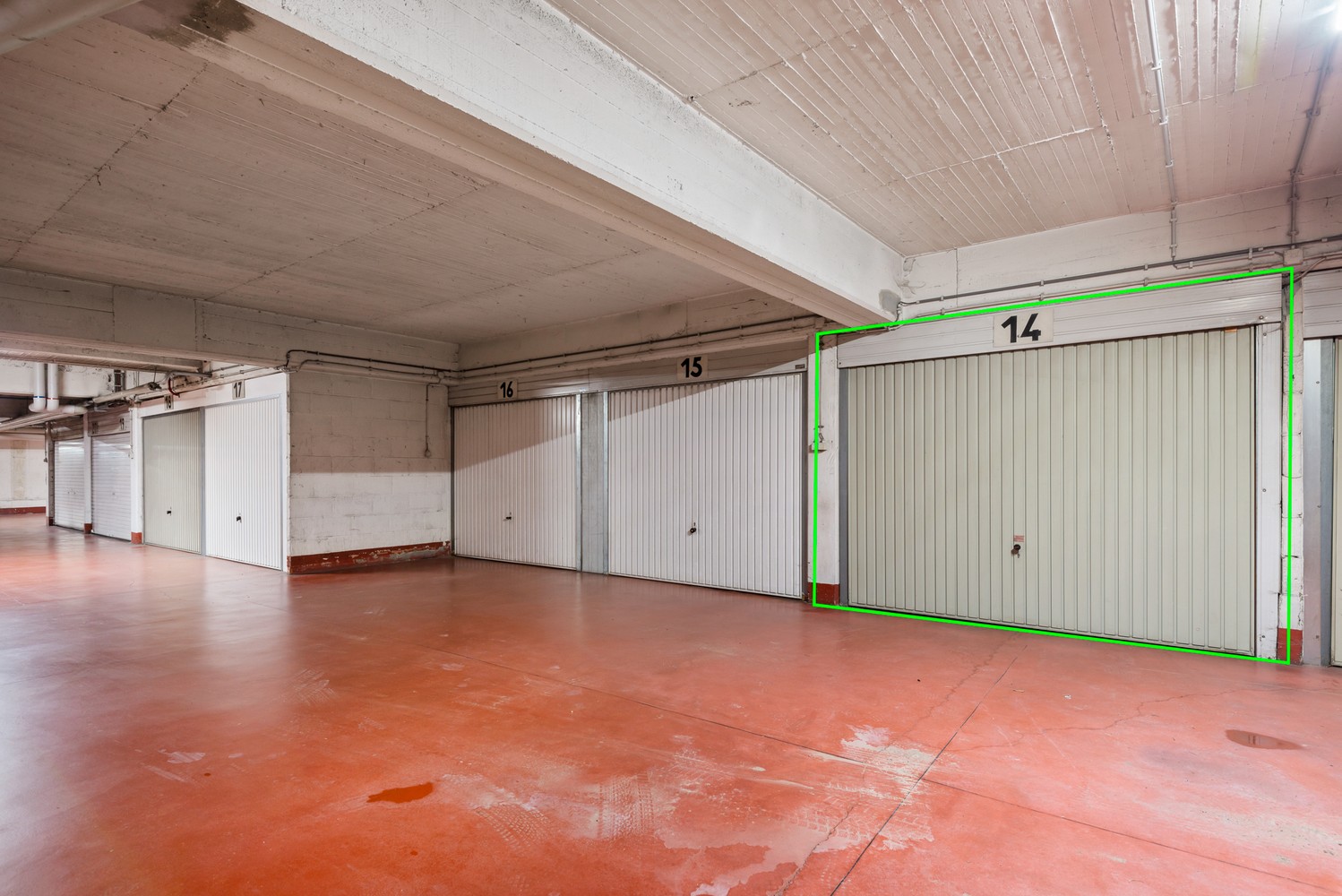 Te renoveren appartement met 2 slaapkamers, 2 terrassen én garagebox in Berchem! afbeelding 16