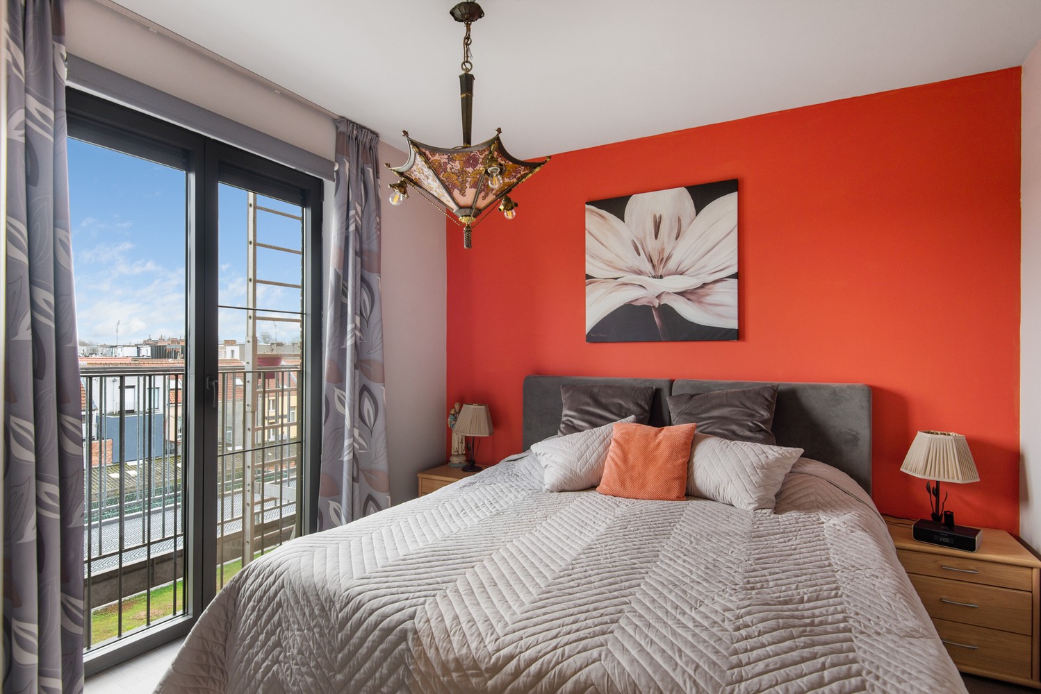 Ruim appartement (+/- 105 m²) met twee slaapkamers te Antwerpen-Kiel. afbeelding 9