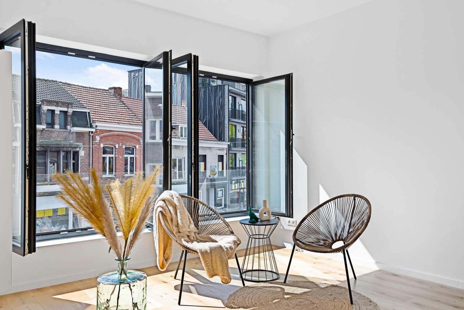 Volledig gerenoveerd appartement met 2 slpks en 2 terrassen in Brasschaat! afbeelding 4