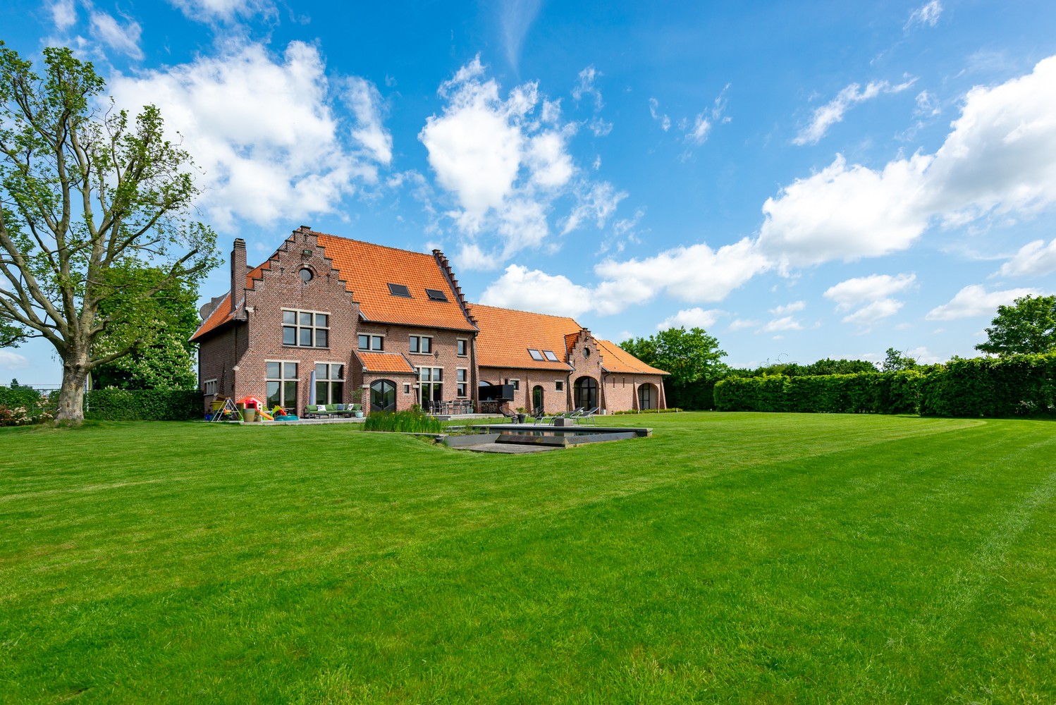 Buitengewone villa op ± 3.000m² met woon-werkmogelijkheid gelegen tussen Lier en Nijlen. afbeelding 4