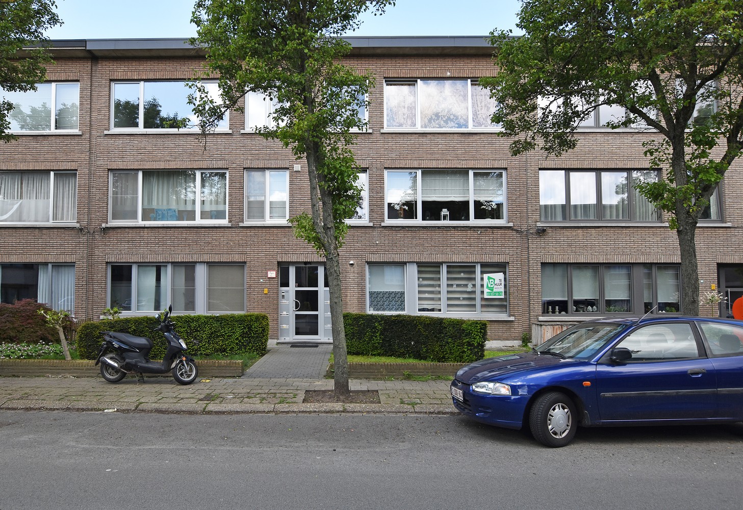 Gelijkvloers appartement met twee slaapkamers, tuin en garagebox op goede locatie te Borsbeek! afbeelding 11